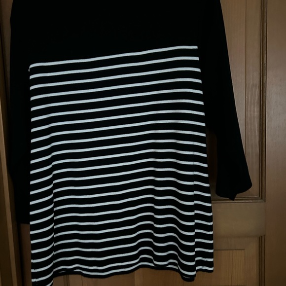 ELEPHANT THEMED WOMANS TOP BY KAREN SCOTT SIZE 1X - Picture 3 of 5